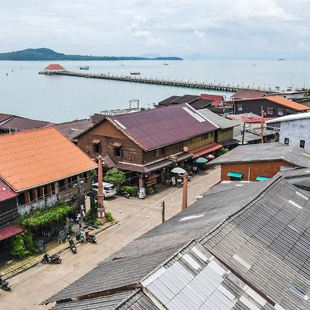 Malee Malee Guesthouse Koh Lanta Bagian luar foto
