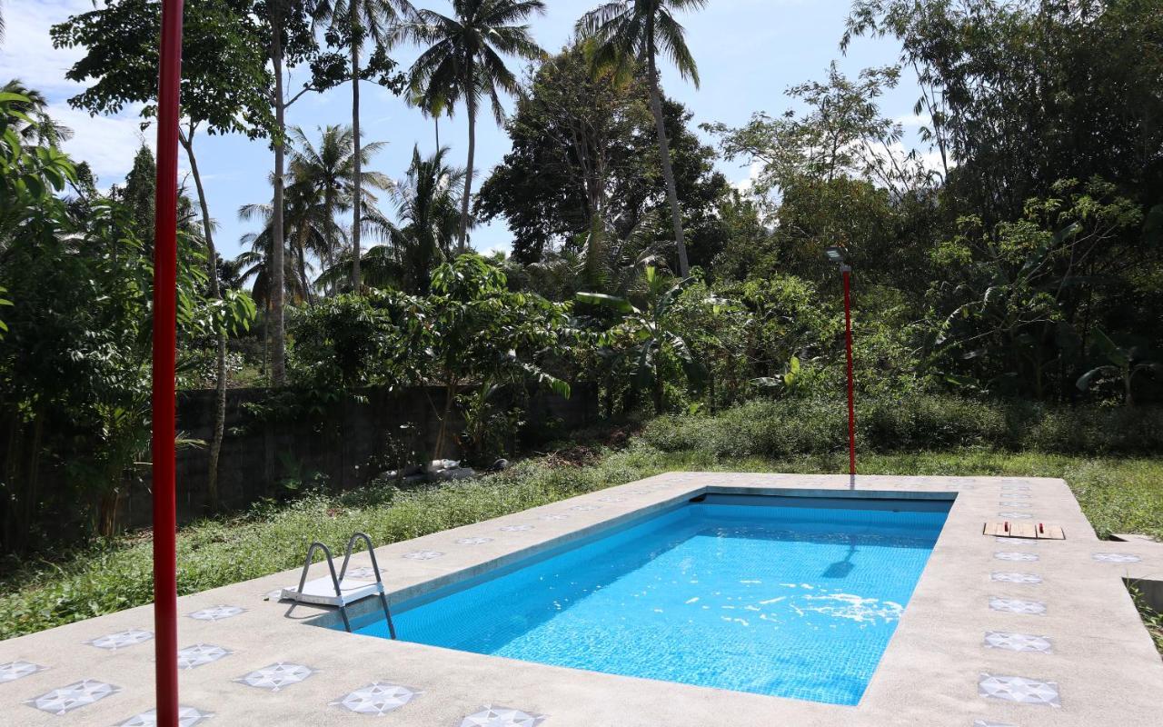 Malee Malee Guesthouse Koh Lanta Bagian luar foto