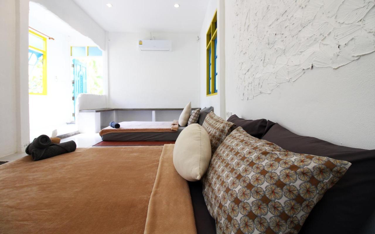 Malee Malee Guesthouse Koh Lanta Bagian luar foto