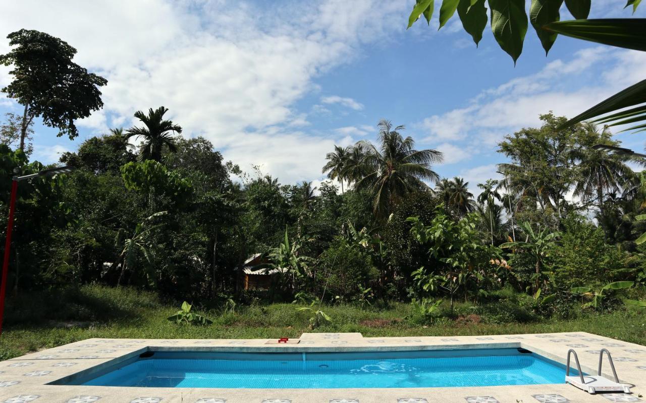 Malee Malee Guesthouse Koh Lanta Bagian luar foto