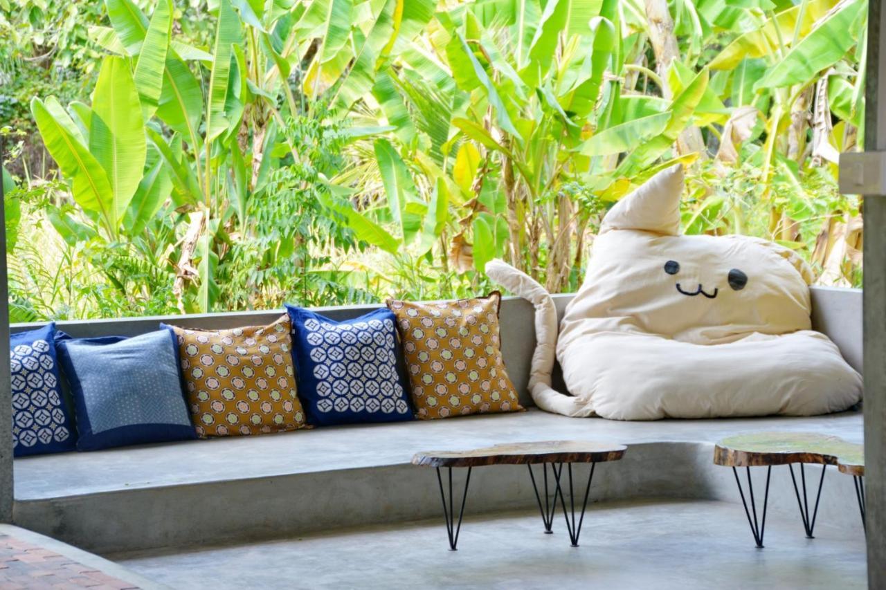 Malee Malee Guesthouse Koh Lanta Bagian luar foto