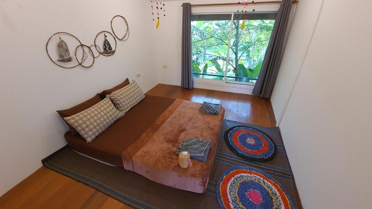 Malee Malee Guesthouse Koh Lanta Bagian luar foto