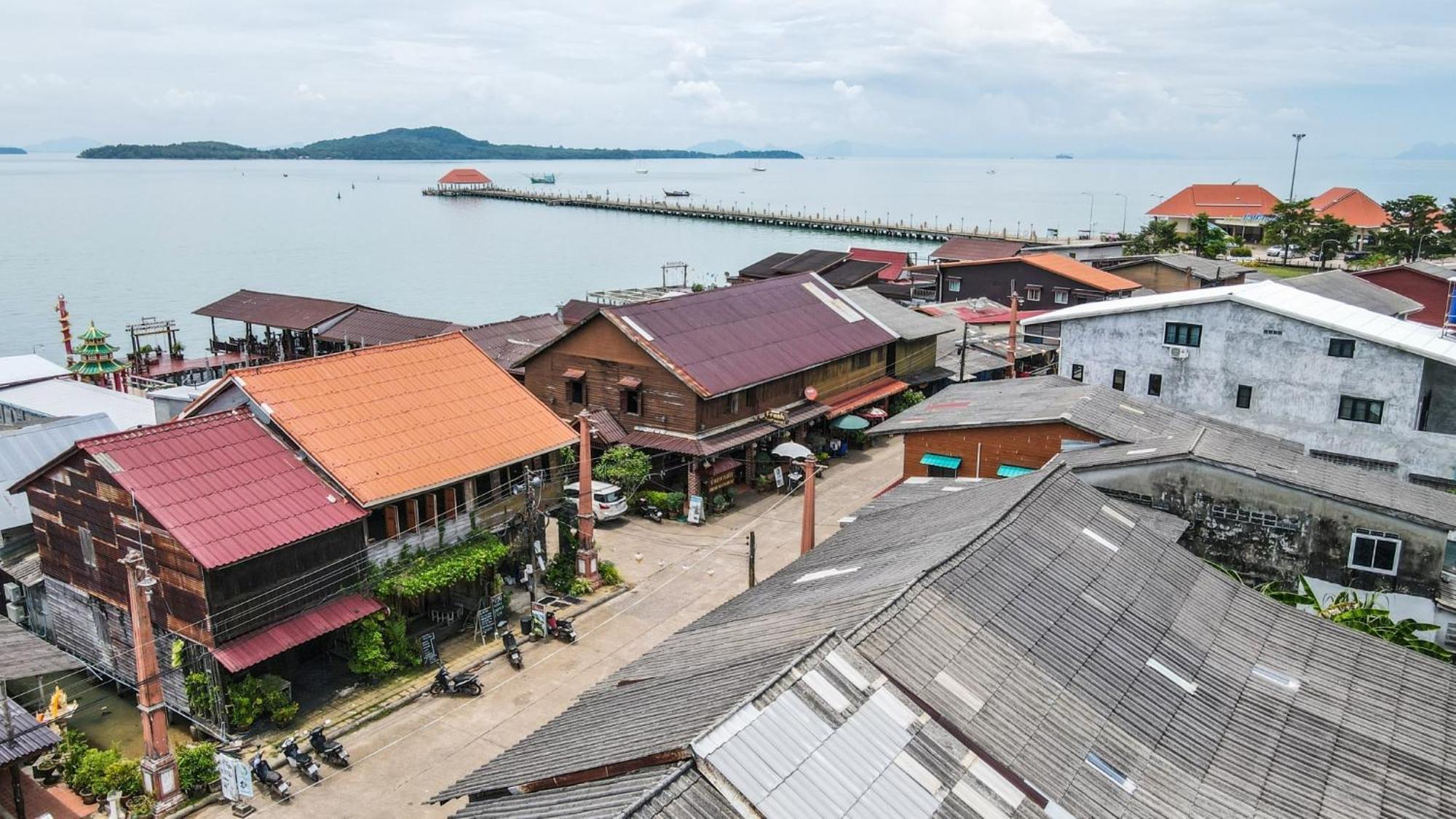 Malee Malee Guesthouse Koh Lanta Bagian luar foto