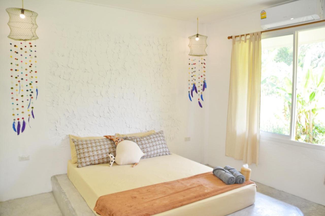 Malee Malee Guesthouse Koh Lanta Bagian luar foto