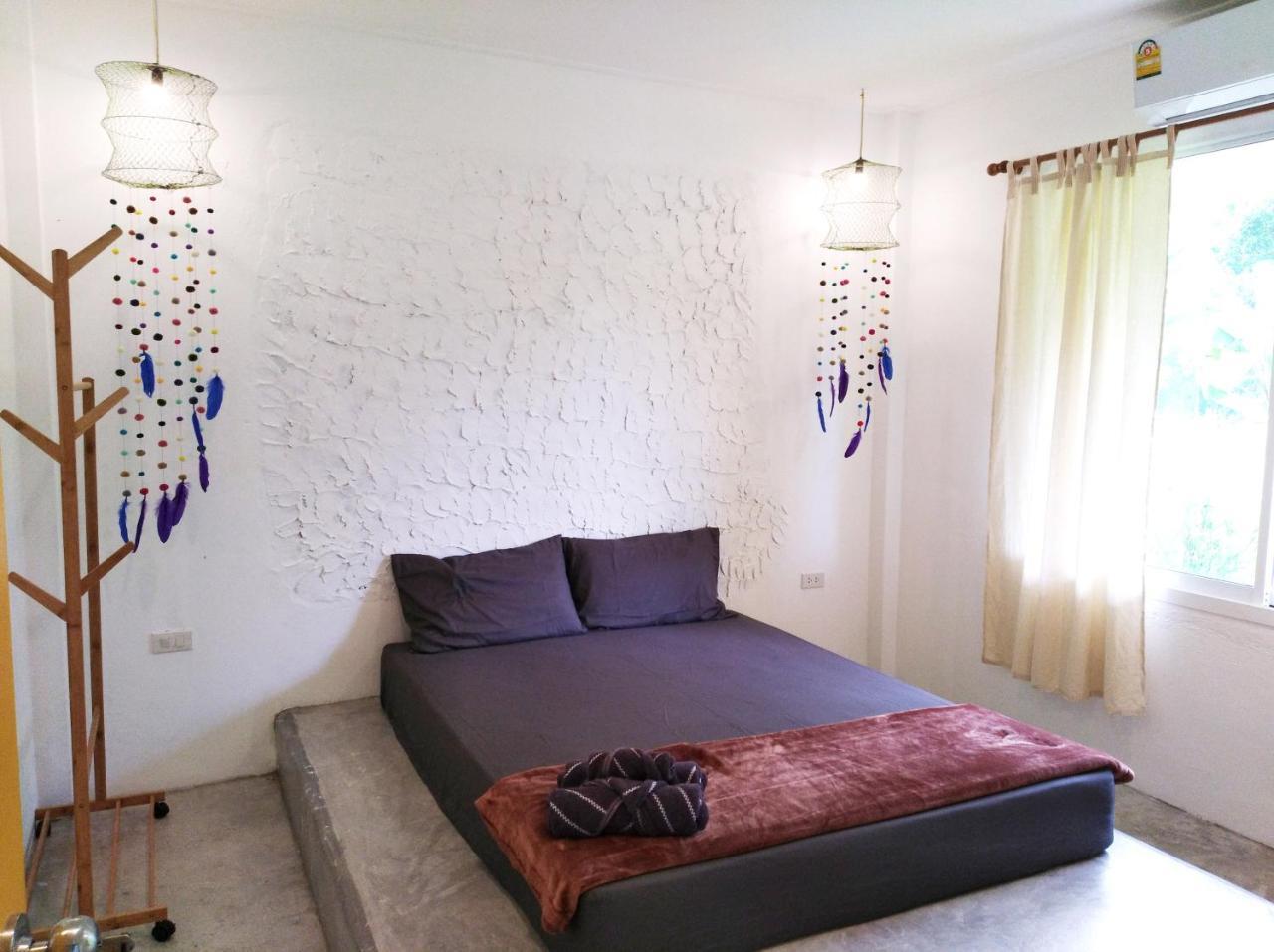 Malee Malee Guesthouse Koh Lanta Bagian luar foto